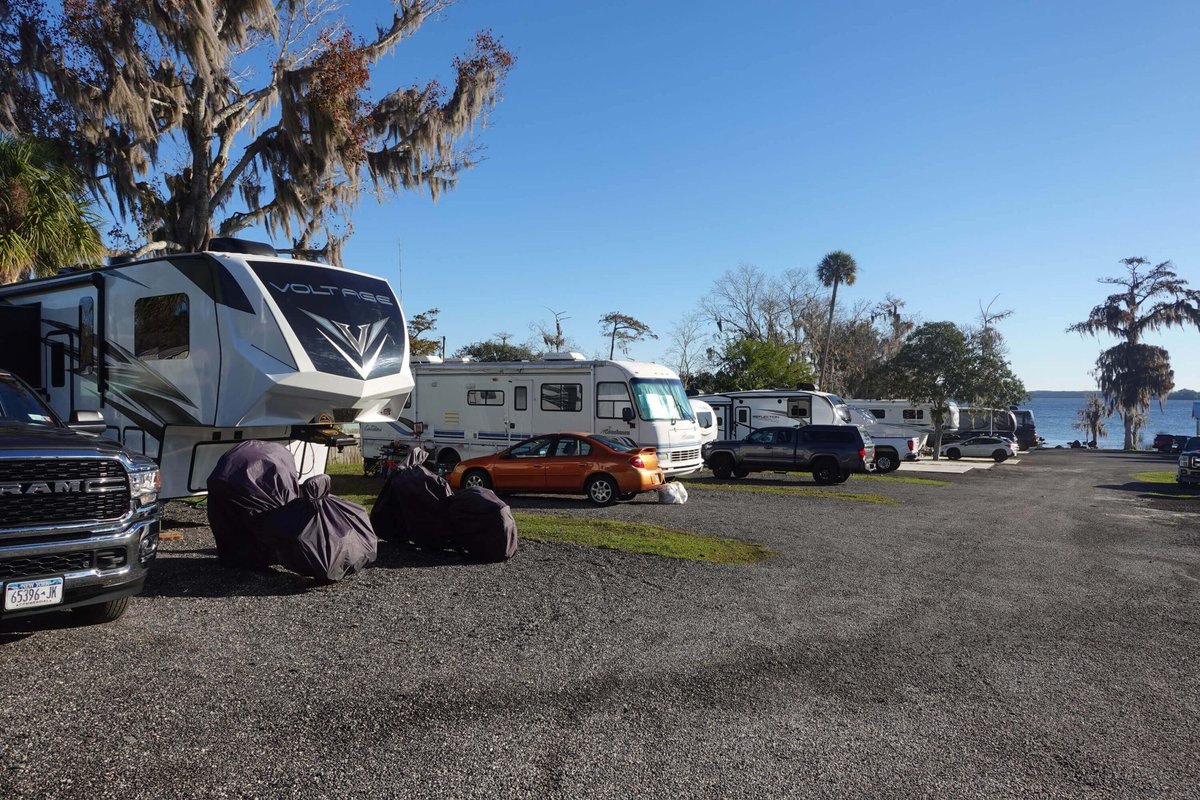 Outdoor Adventure Retreats - Crescent Fish Camp, RV Resort & Marina
