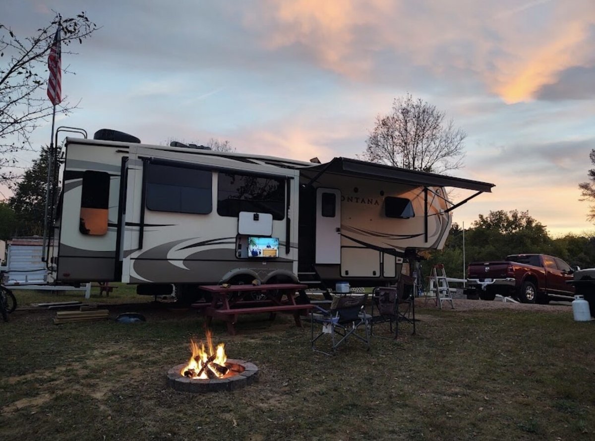 Anthony's Bar & Grill / Coloma Campground