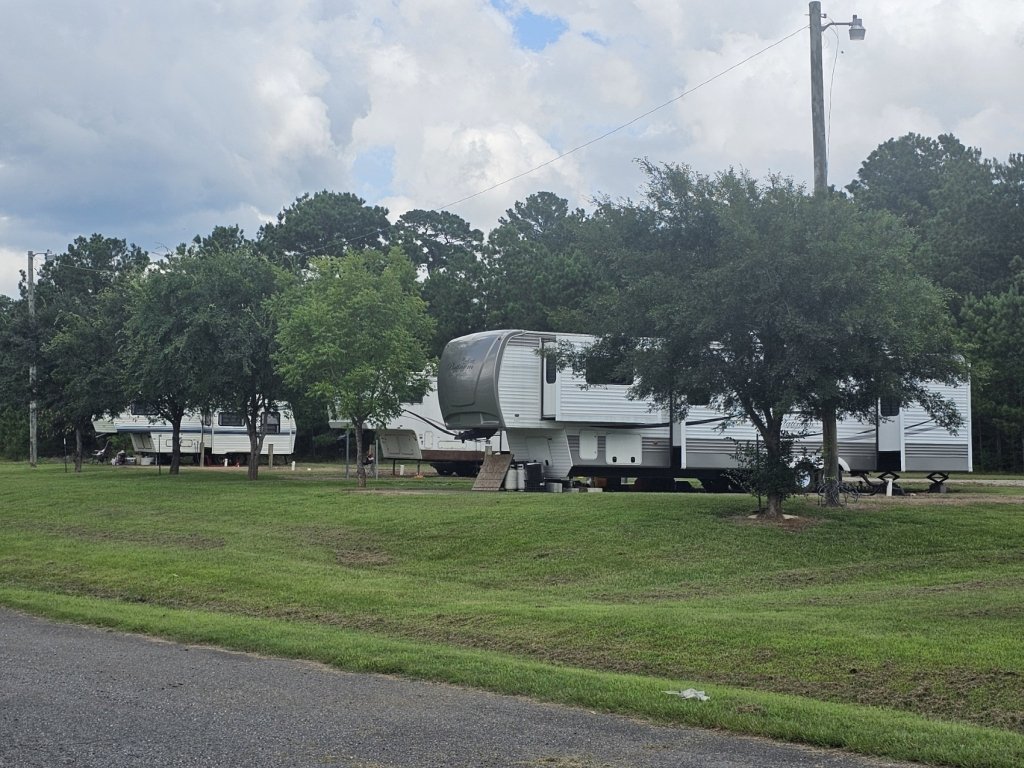 Clearview Lake RV Park