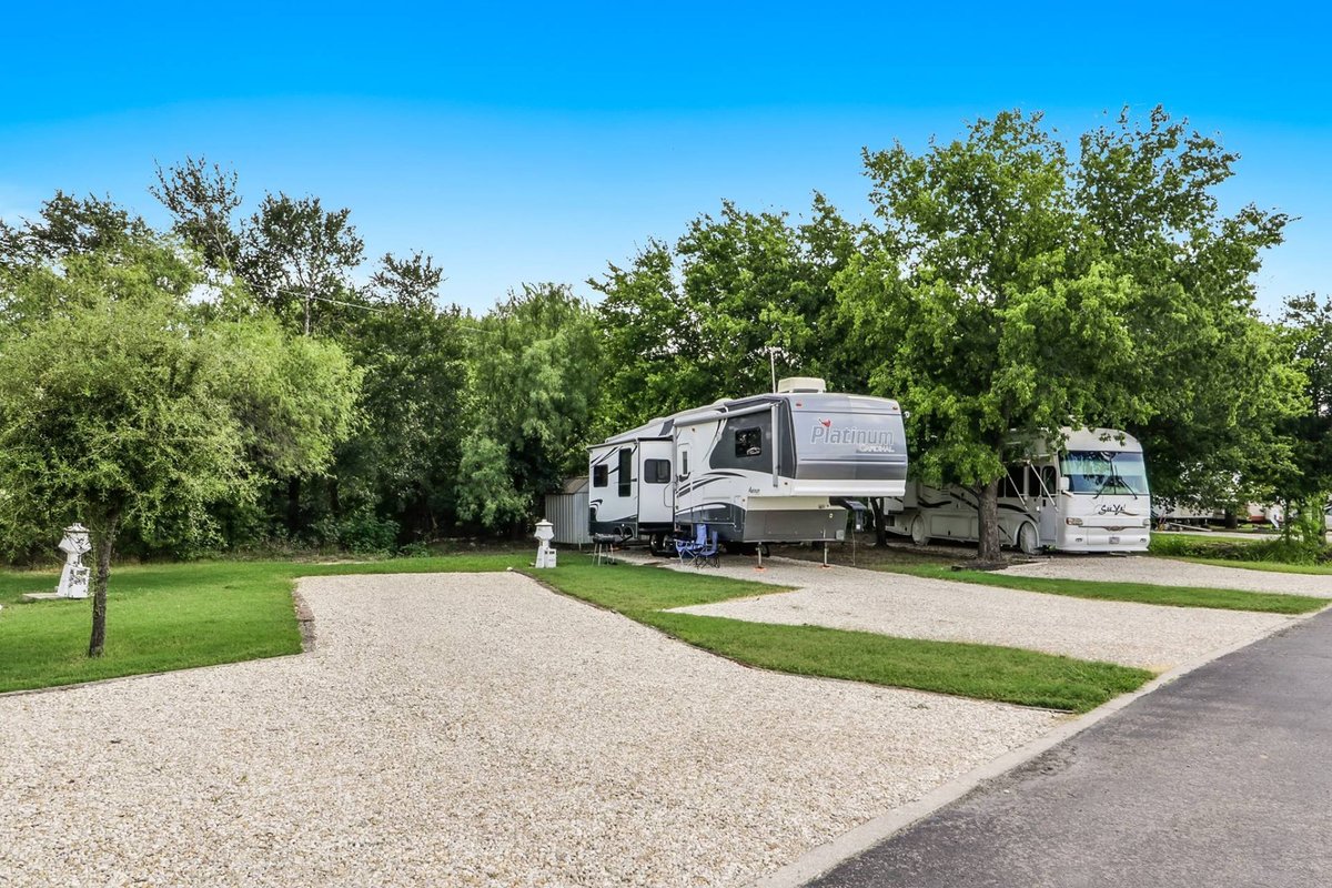 Shady Creek RV Park and Storage
