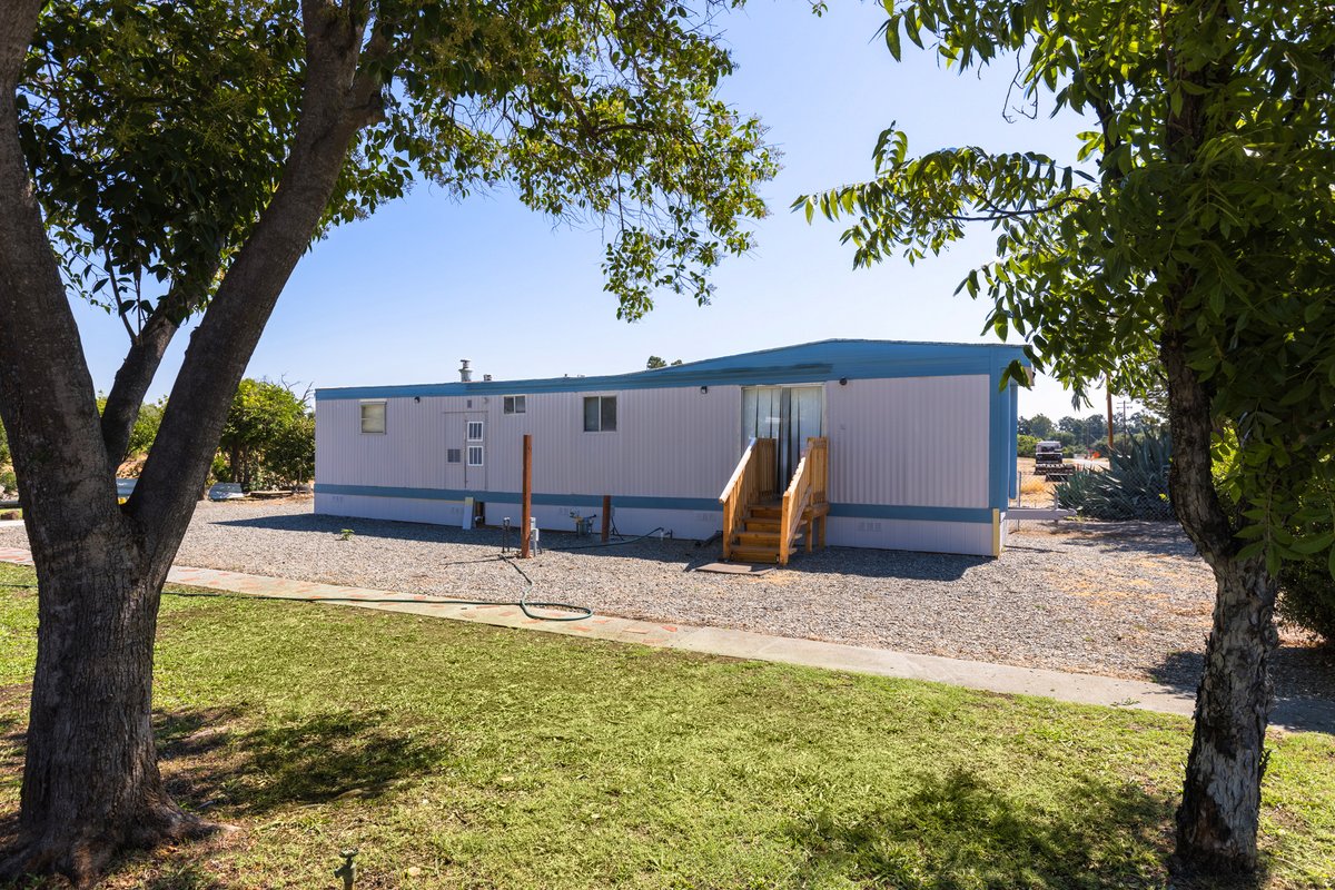 Lazy Corral Trailer & RV Park