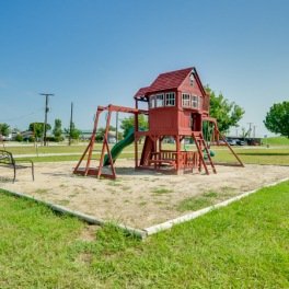 Cowtown RV Park (Aledo, Texas) photo