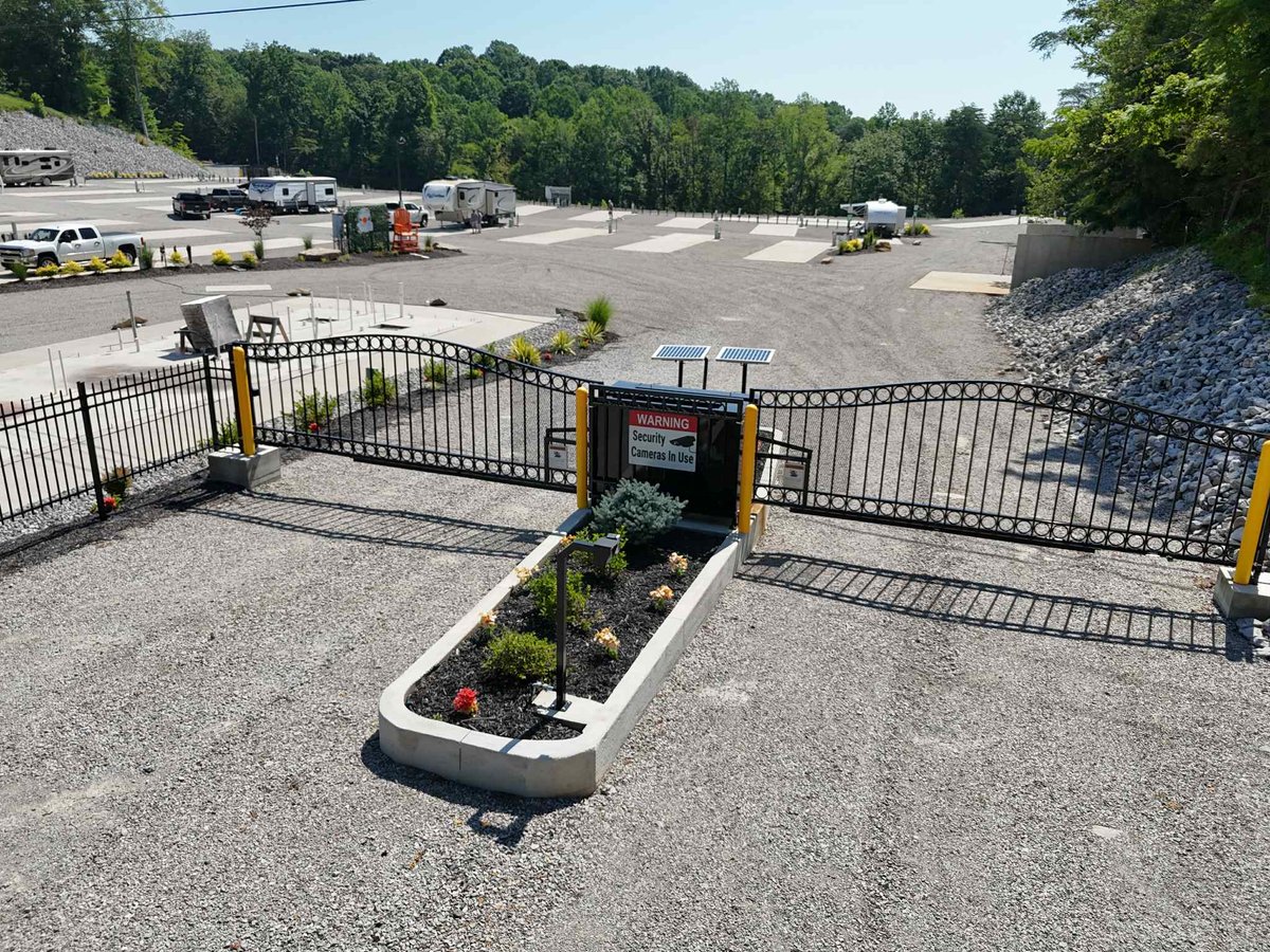 LAKESIDE OASIS RV PARK