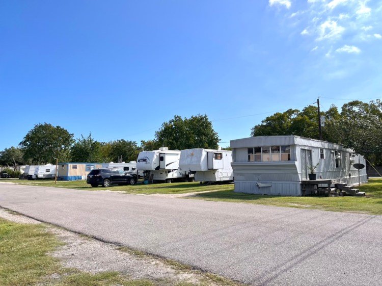 Bay Area RV Park (San Leon, Texas) photo
