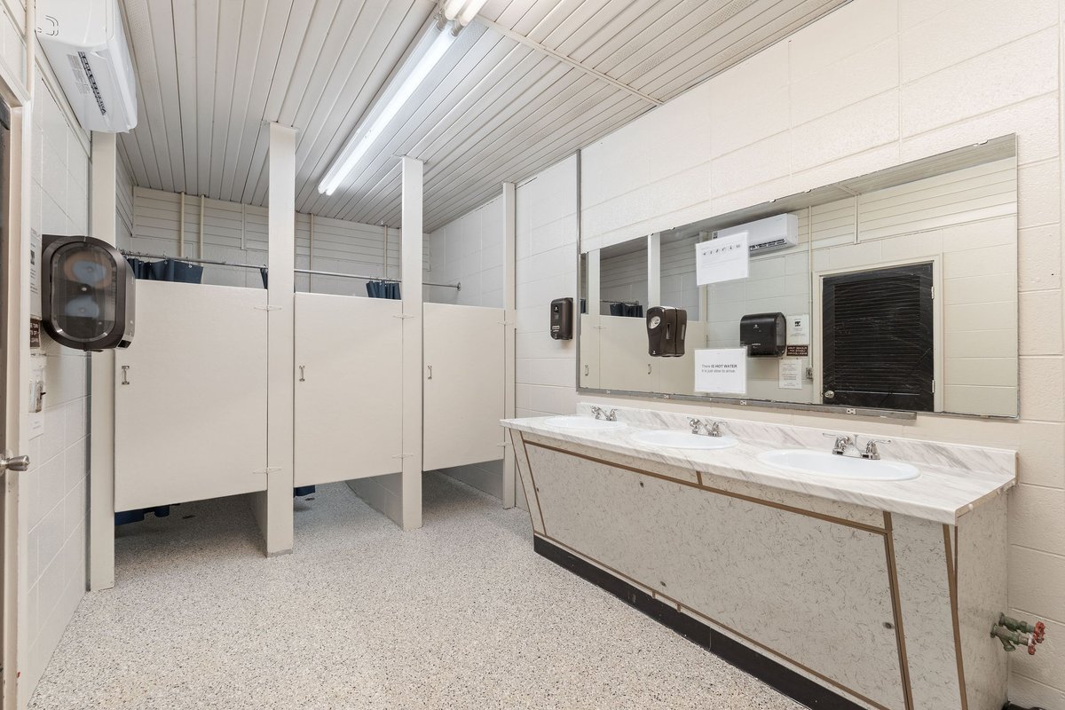 Compton Ridge RV Park and Lodge (Branson, Missouri) photo