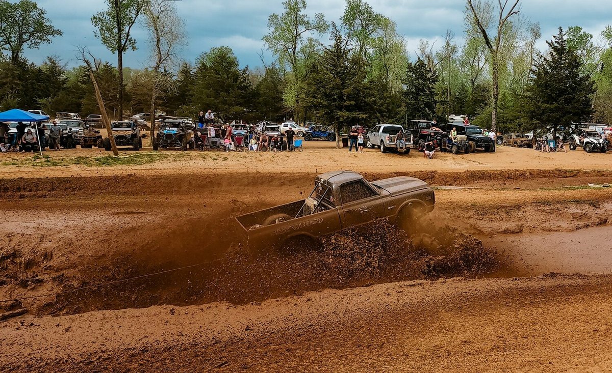 Soggy Bottom Trails, Pub & Camping