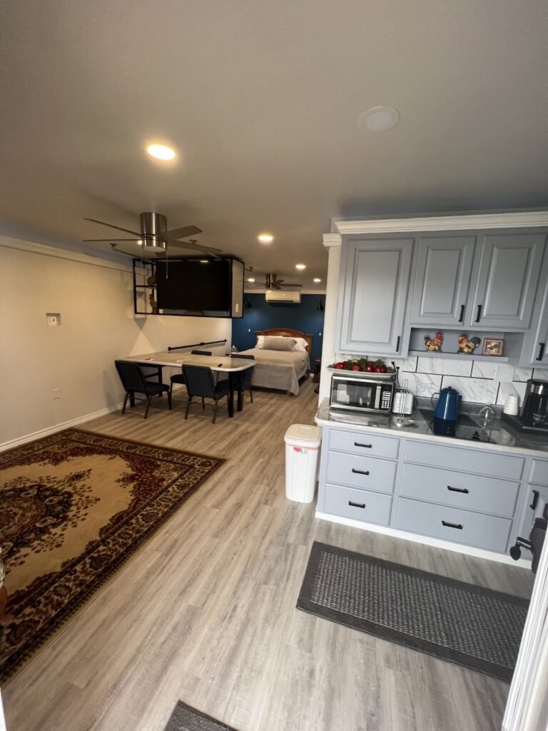 Bedrock RV, Inn and Event Center (Grand Saline, Texas) photo