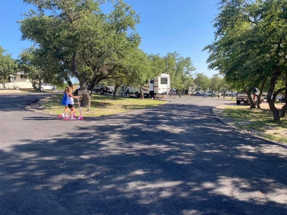 Henly RV Park (Dripping Springs, Texas) photo