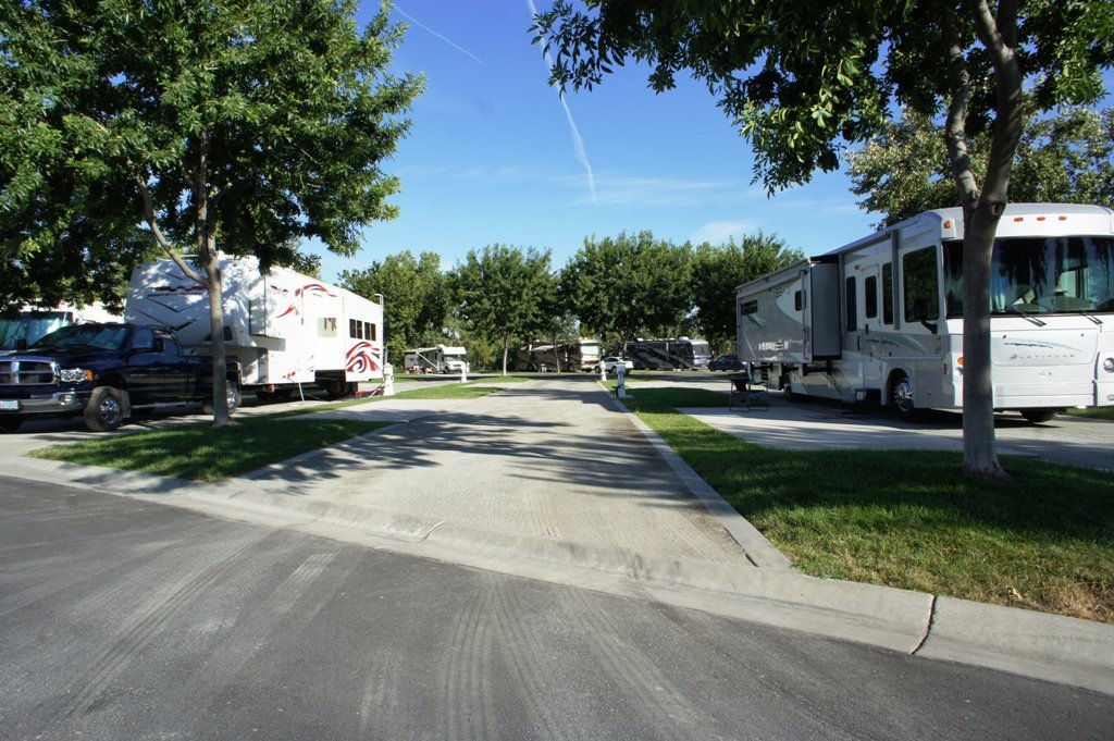 Bakersfield River Run RV Park