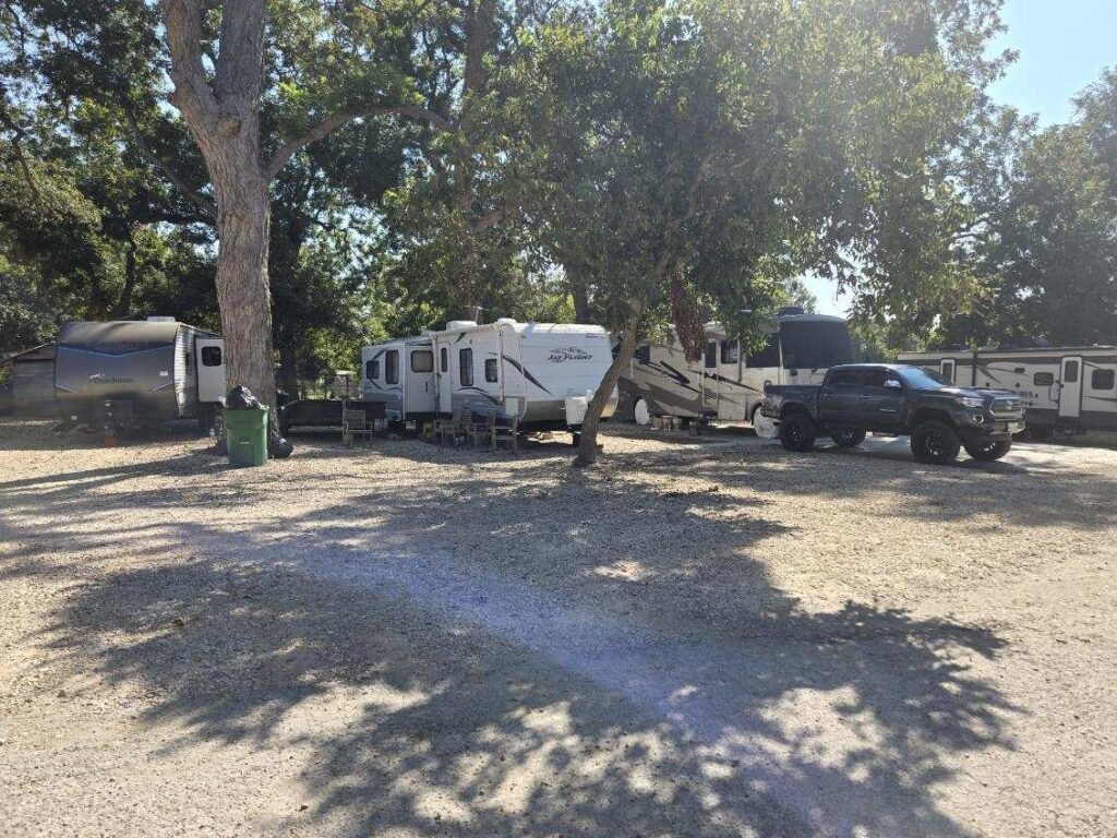 Taylor Texas RV Park (Taylor, Texas) photo