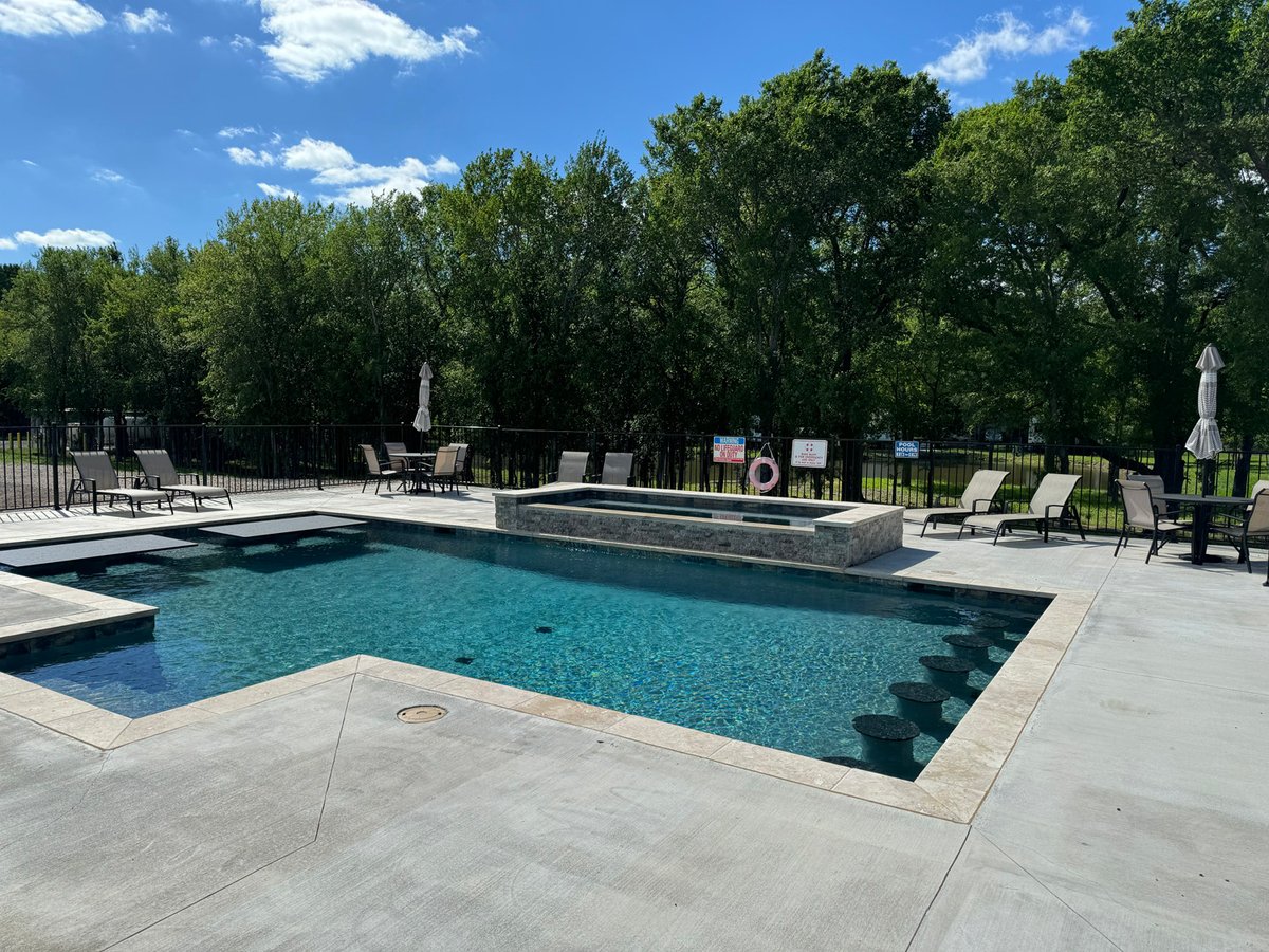 North East Texas Luxury RV and Cottages