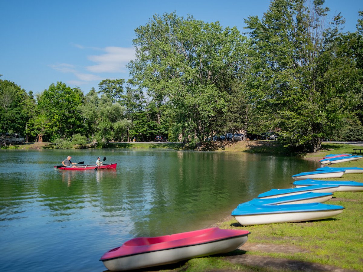 Niagara's Lazy Lakes Camping Resort