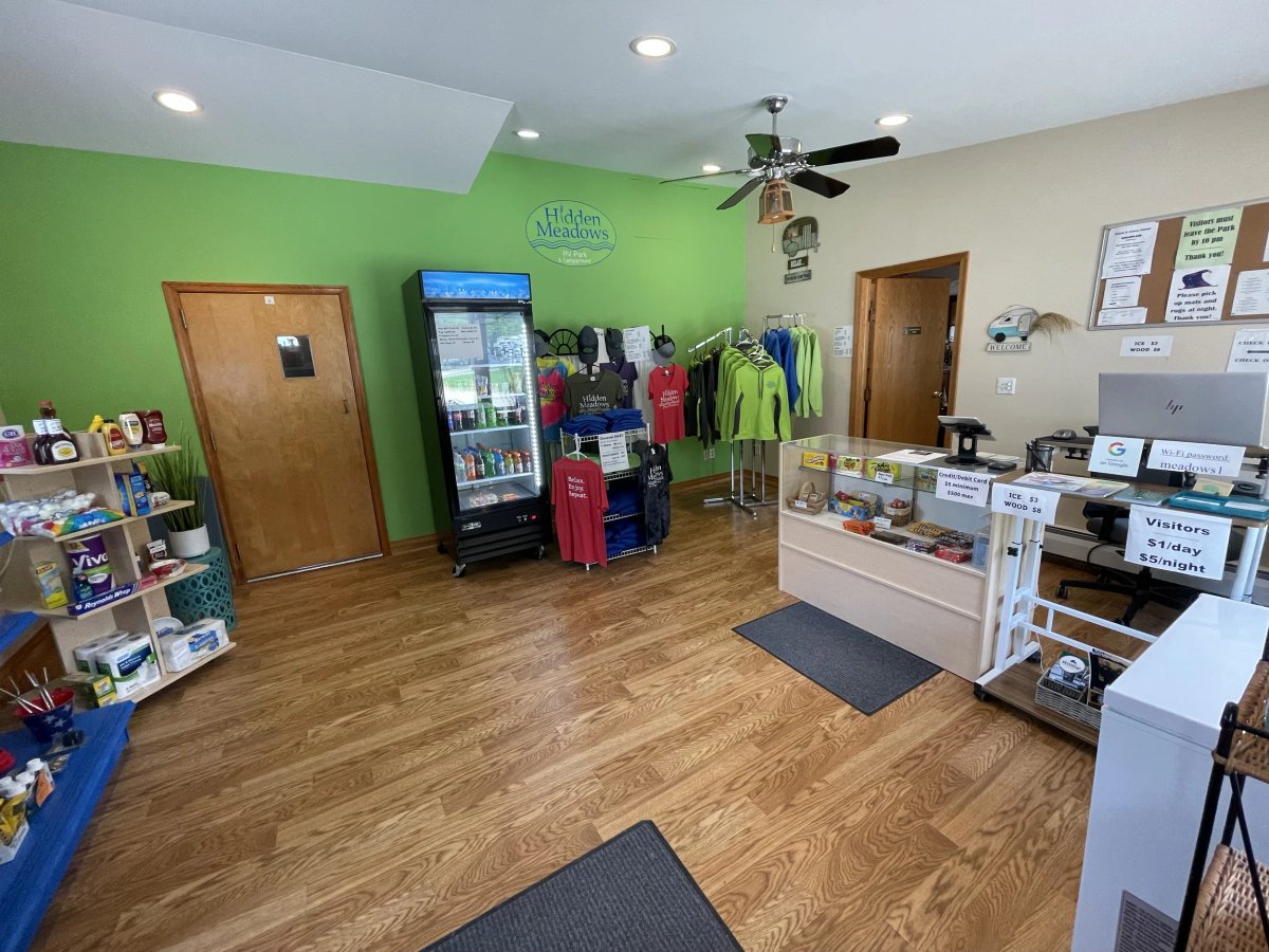 Hidden Meadows RV Park Inc (Pine Island, Minnesota) photo