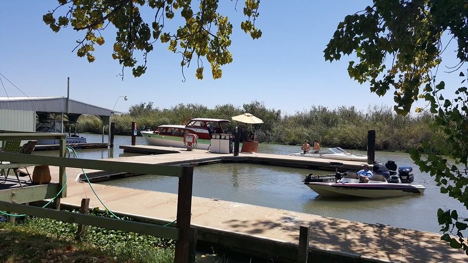 Eddo's Harbor & RV Park (Rio Vista, California) photo