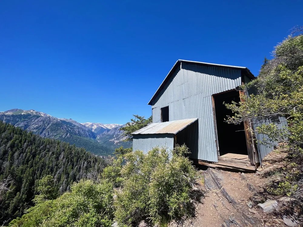 Campfire Ranch Red Mountain Pass