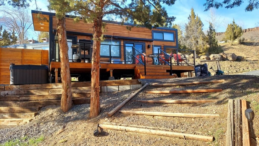 Pelton Park Store & Marina On Lake Simtustus