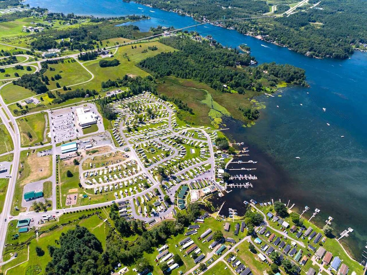 Swan Bay Resort & Marina