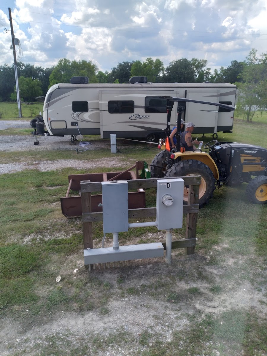 K & M MOBILE HOME & RV PARK