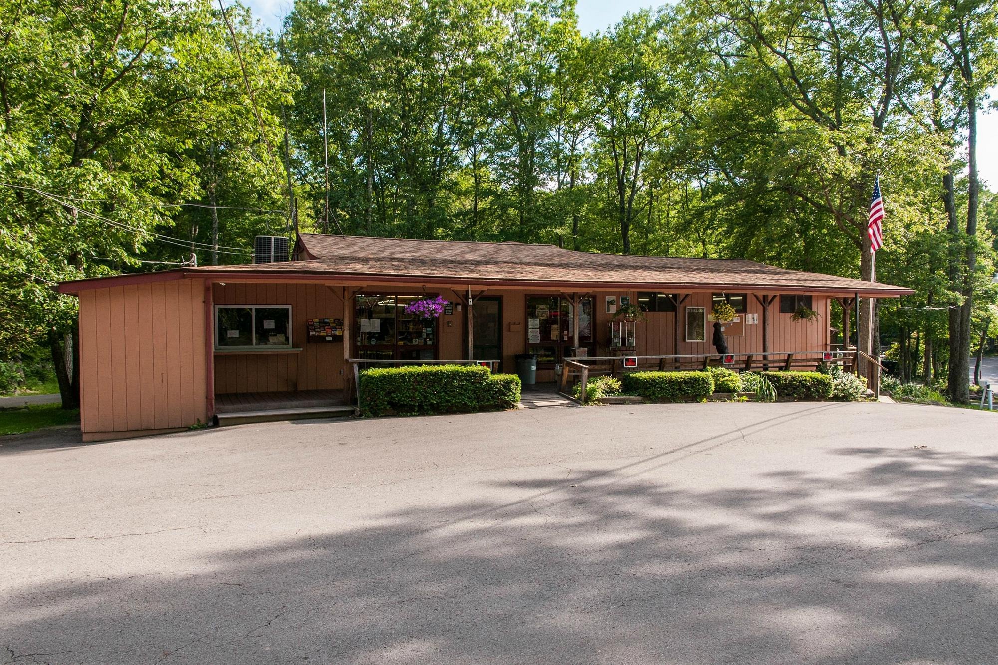 Otter Lake Camp-Resort