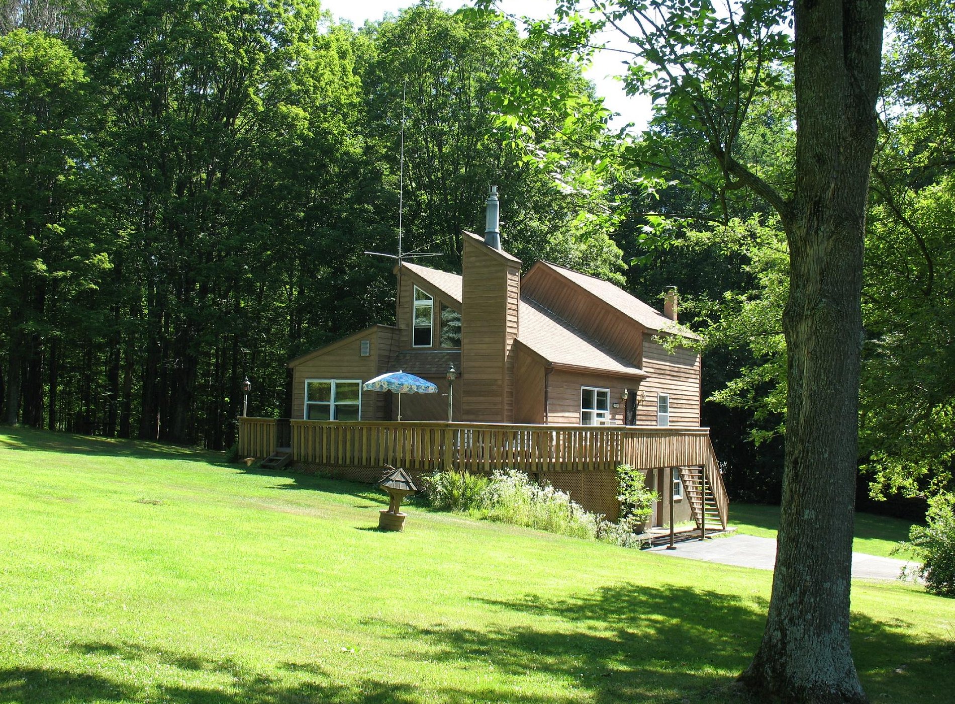 Keen Lake Camping Cottage Resort