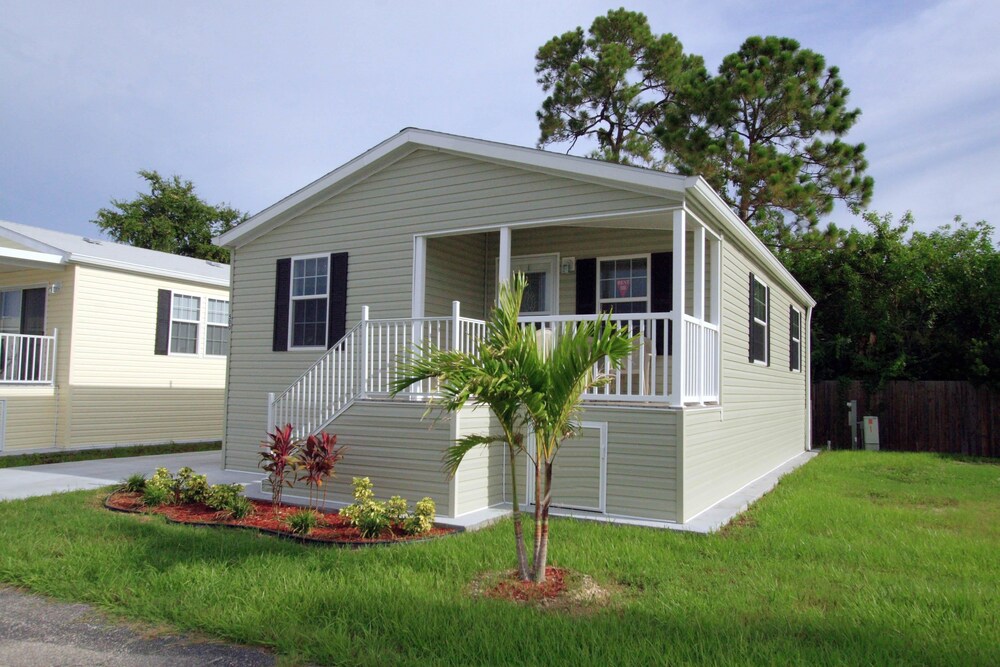 Sun Resorts & Residences Sanibel Gateway