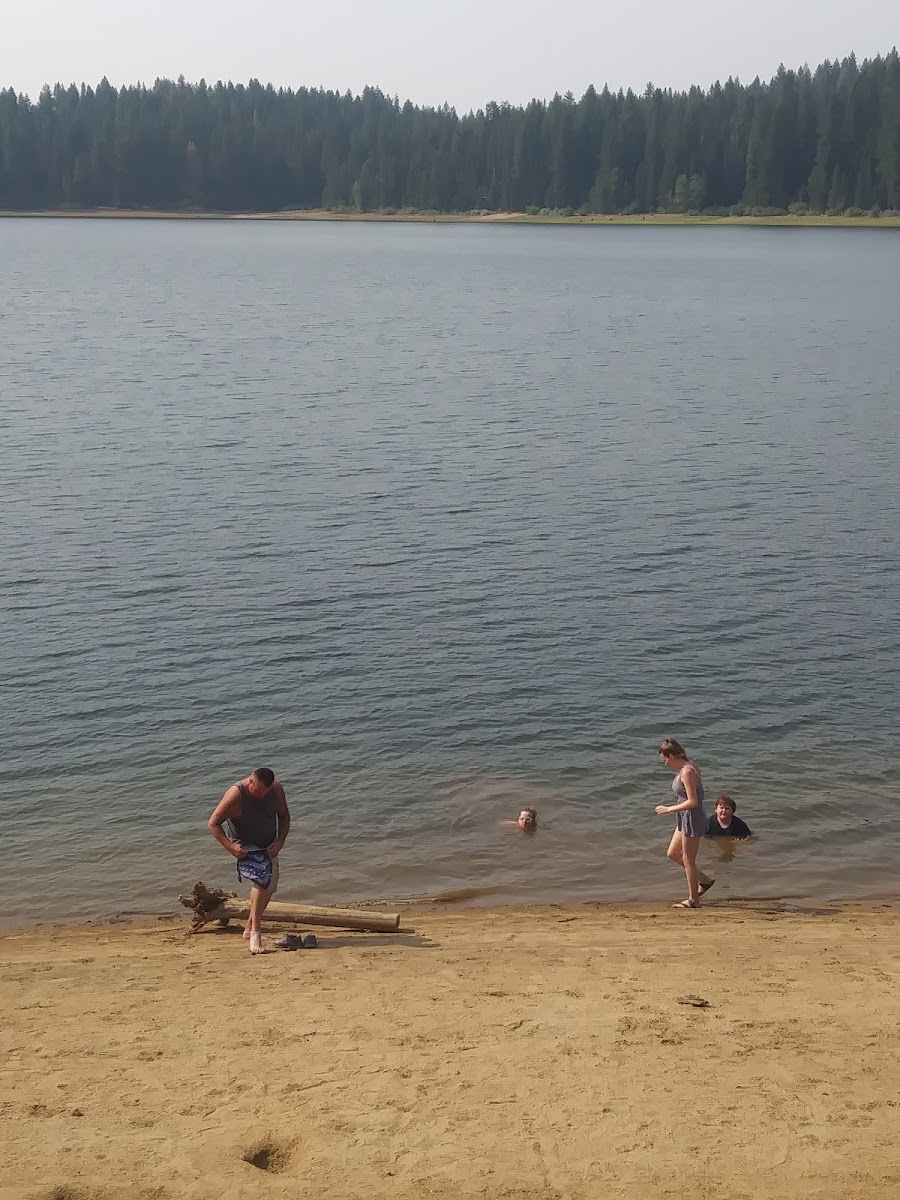 Hollywood Point Campground