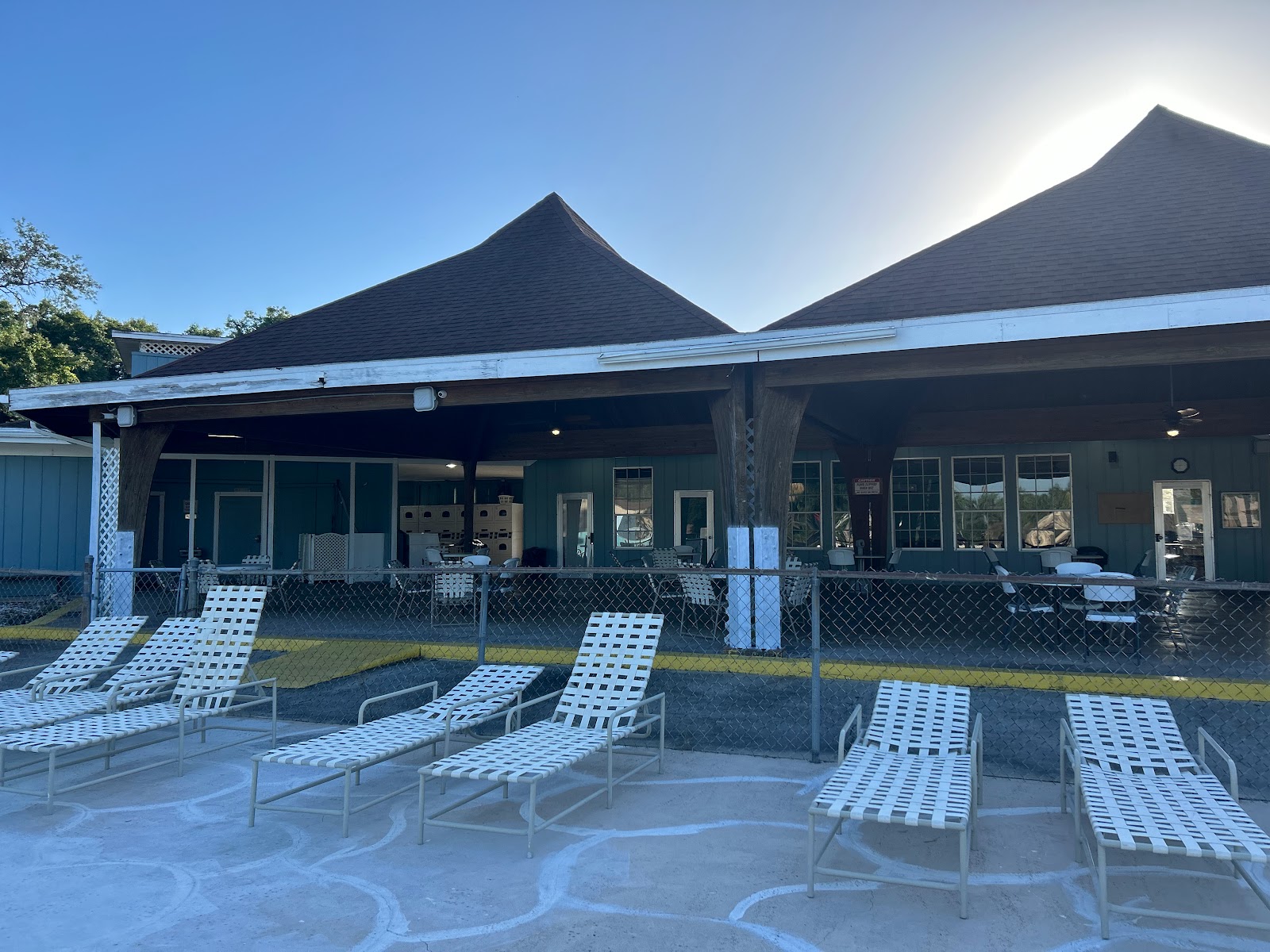 Oak Tree Village Apartments & Campground