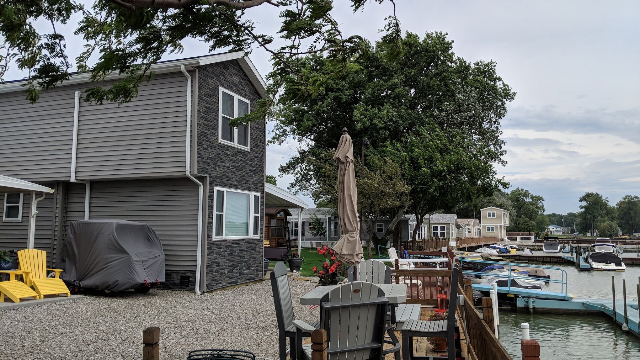 Plymouth Shore On The Bay