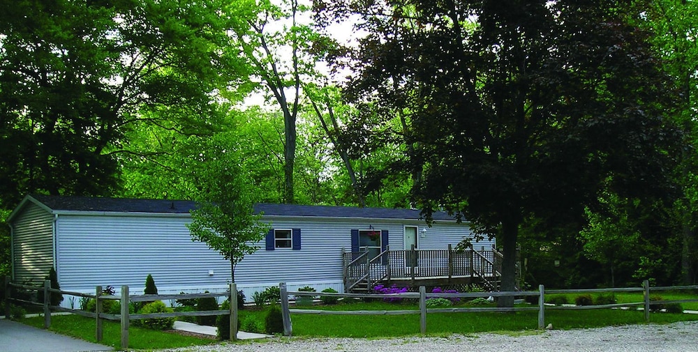 Thousand Trails Bear Cave