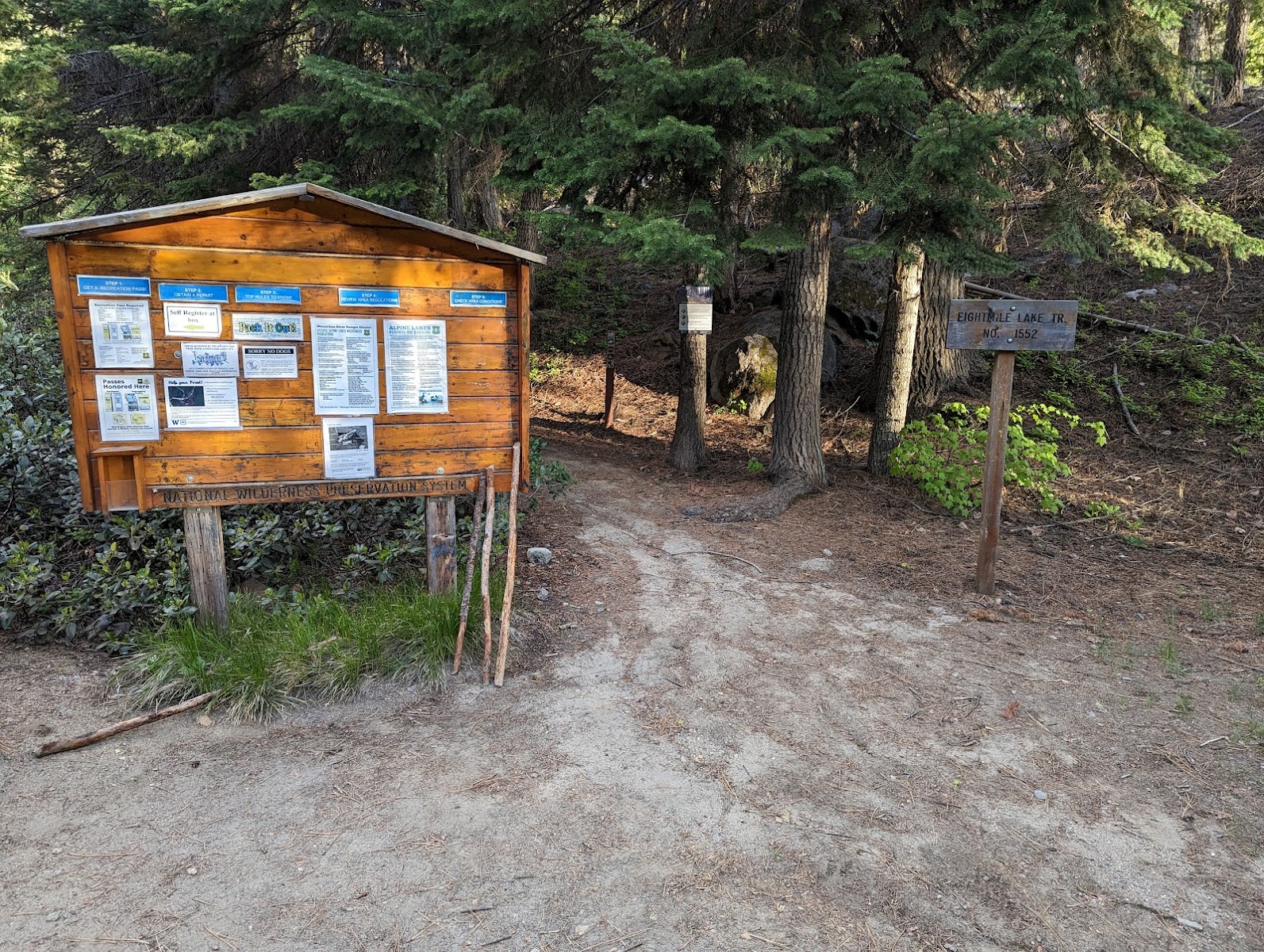 Eightmile Lake Campground