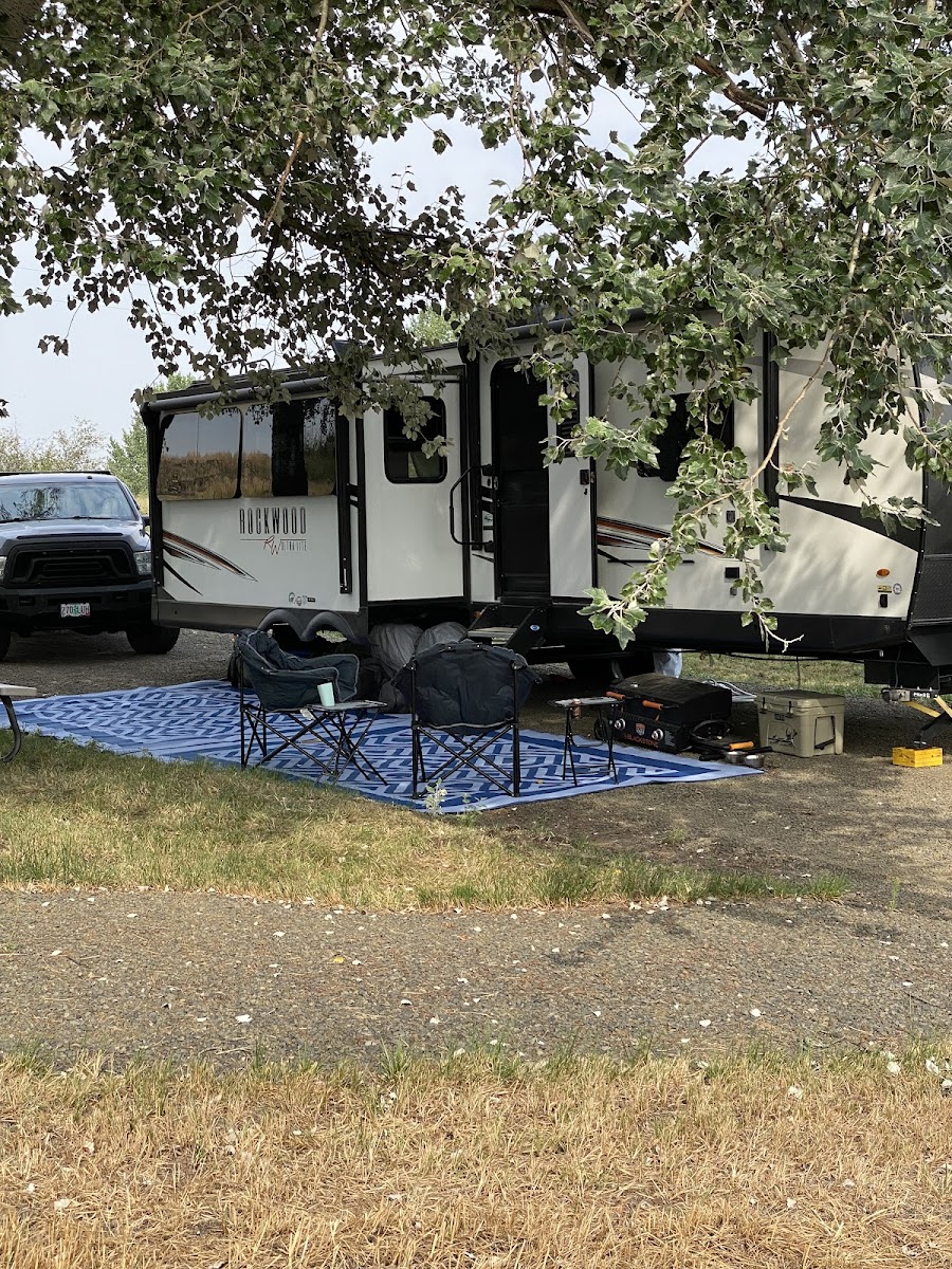 Drifting Cowboy RV Park