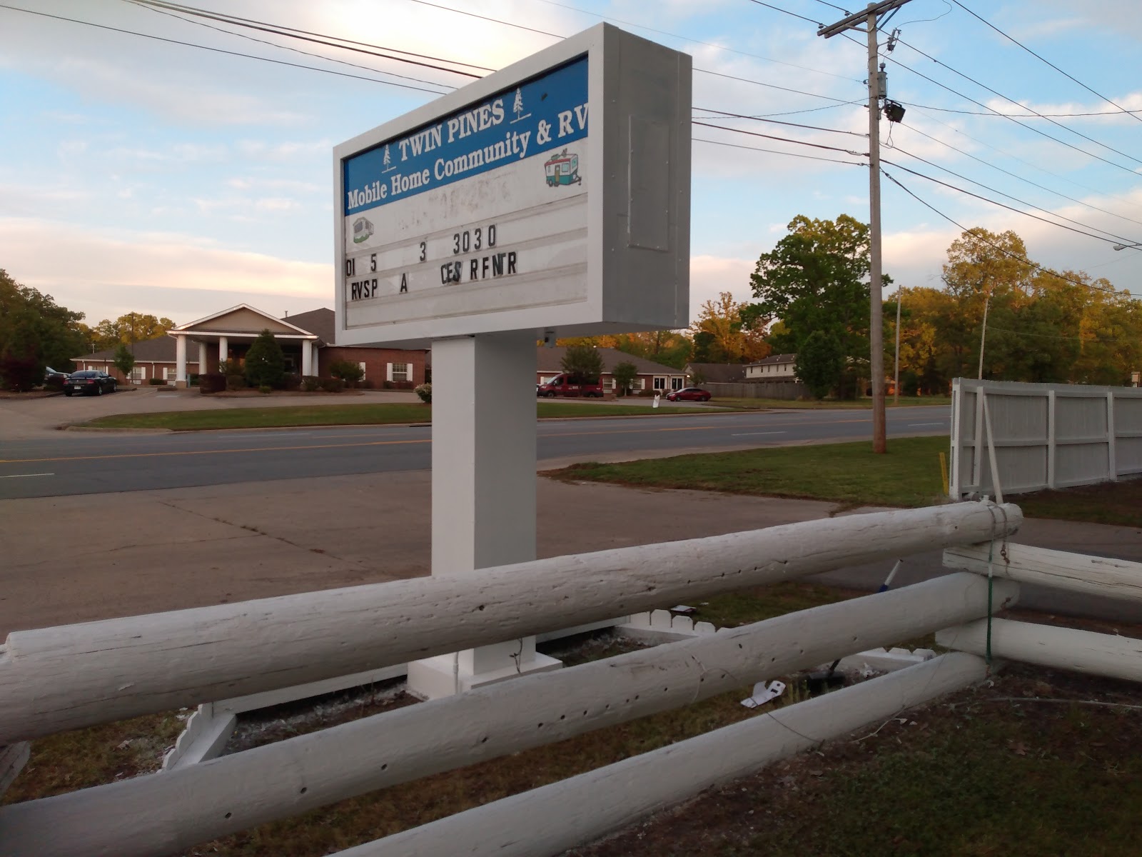 Twin Pines Mobile Home And RV