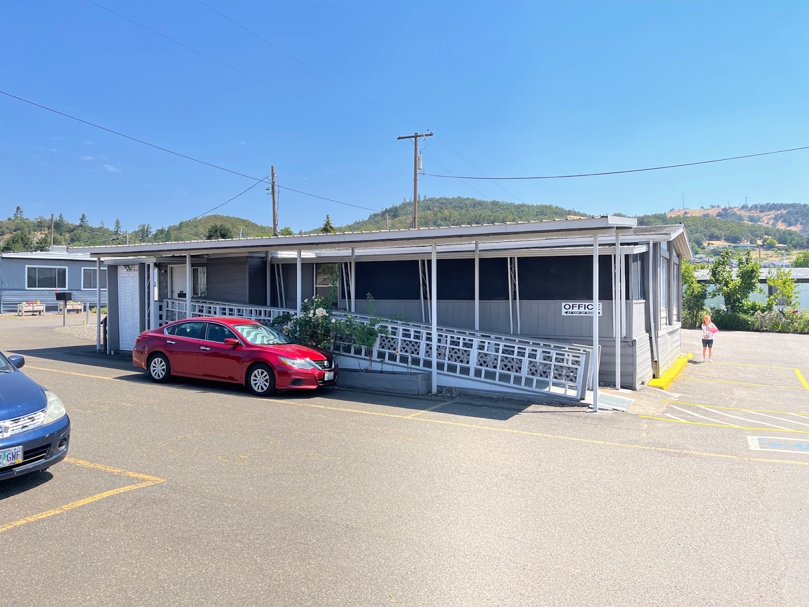 Roseburg Mobile Home & RV Park