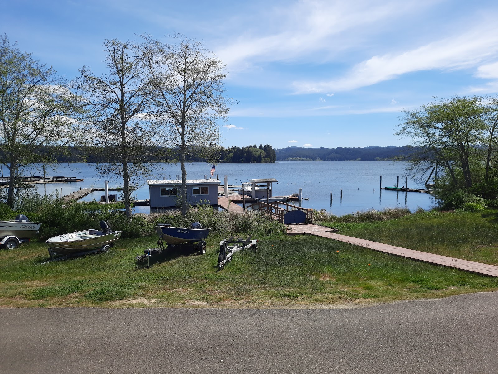 Lake's Edge RV Park & Marina