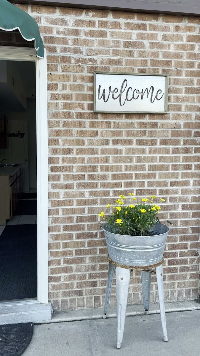 Arizona Cowboy RV Park - on Main St