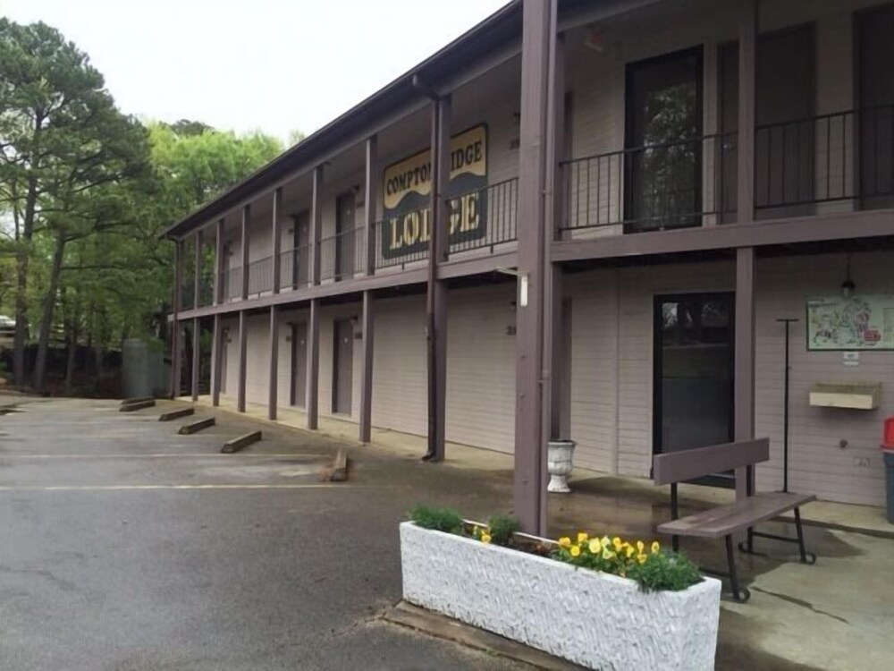 Compton Ridge RV Park and Lodge - Branson, MO