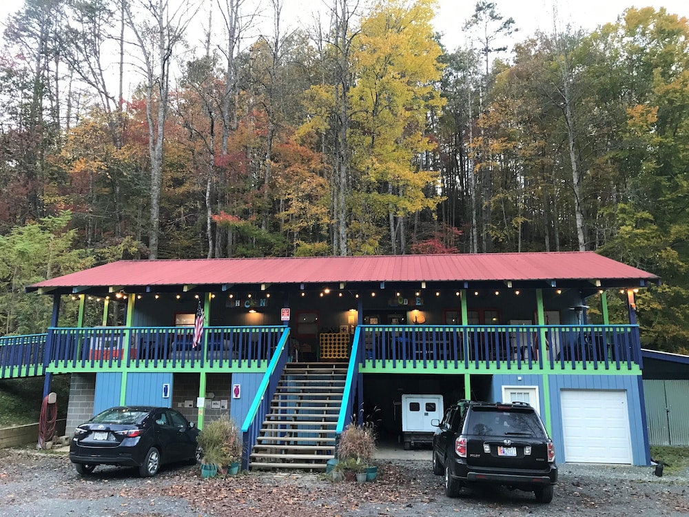 Gorgeous Stays (Camping, Tiny Homes, & Unique Stays)