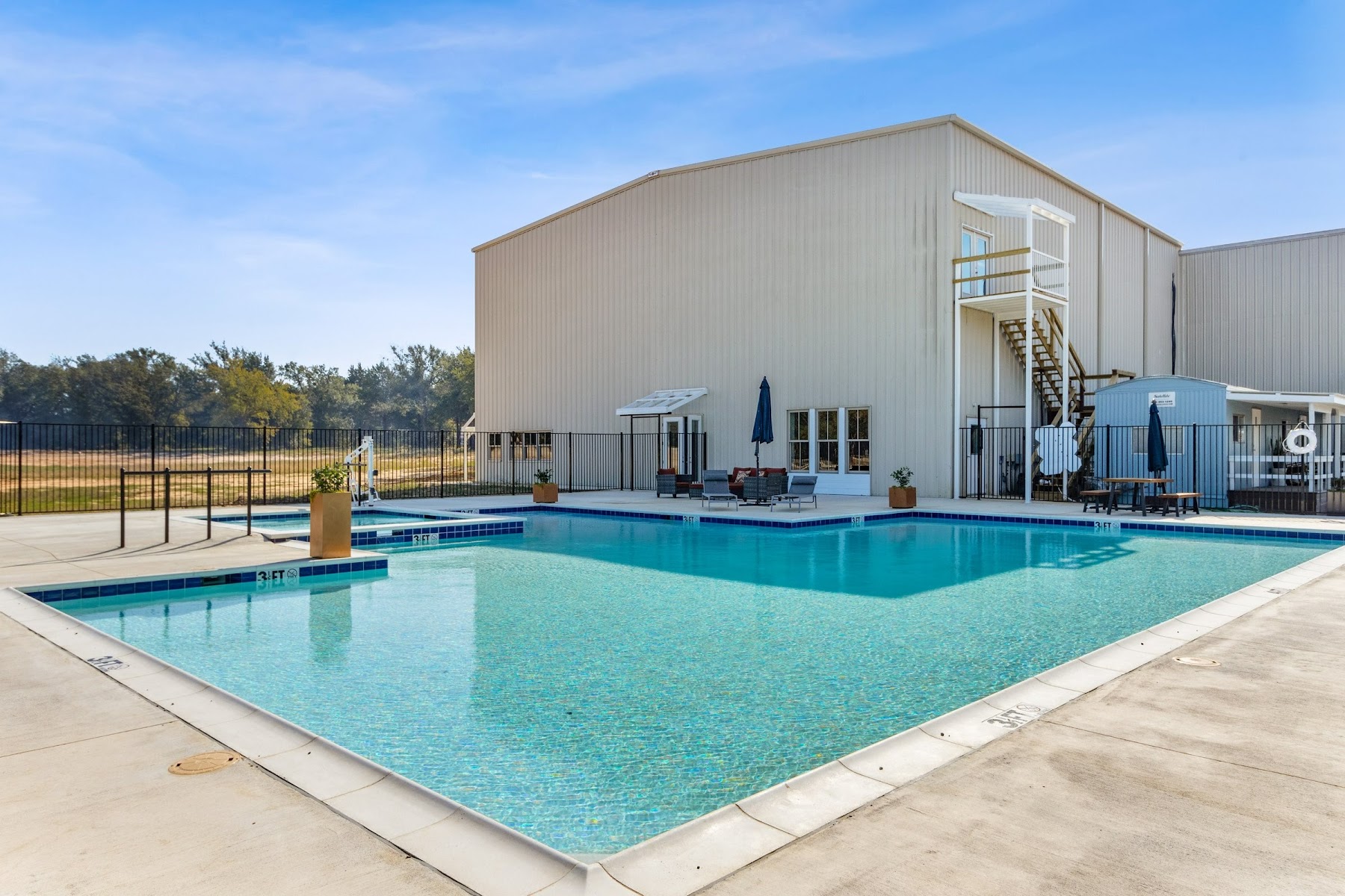 Blue Sky RV Park at Cedar Creek Lake