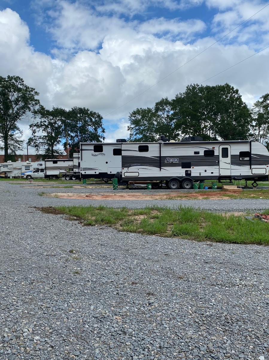 Calhoun Hills at 103 RV Park