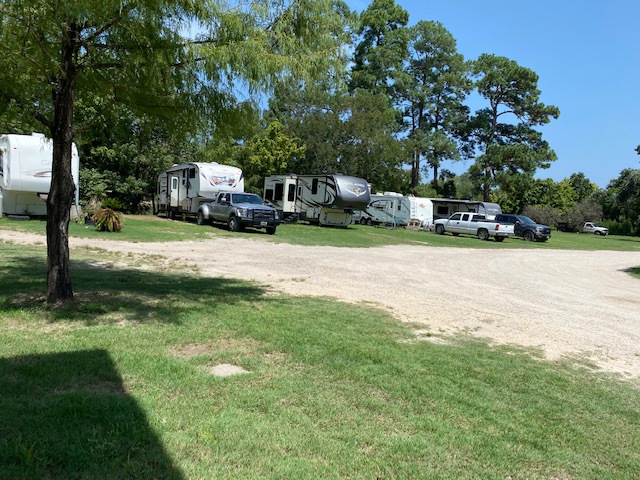 POP'S HIDEOUT RV PARK