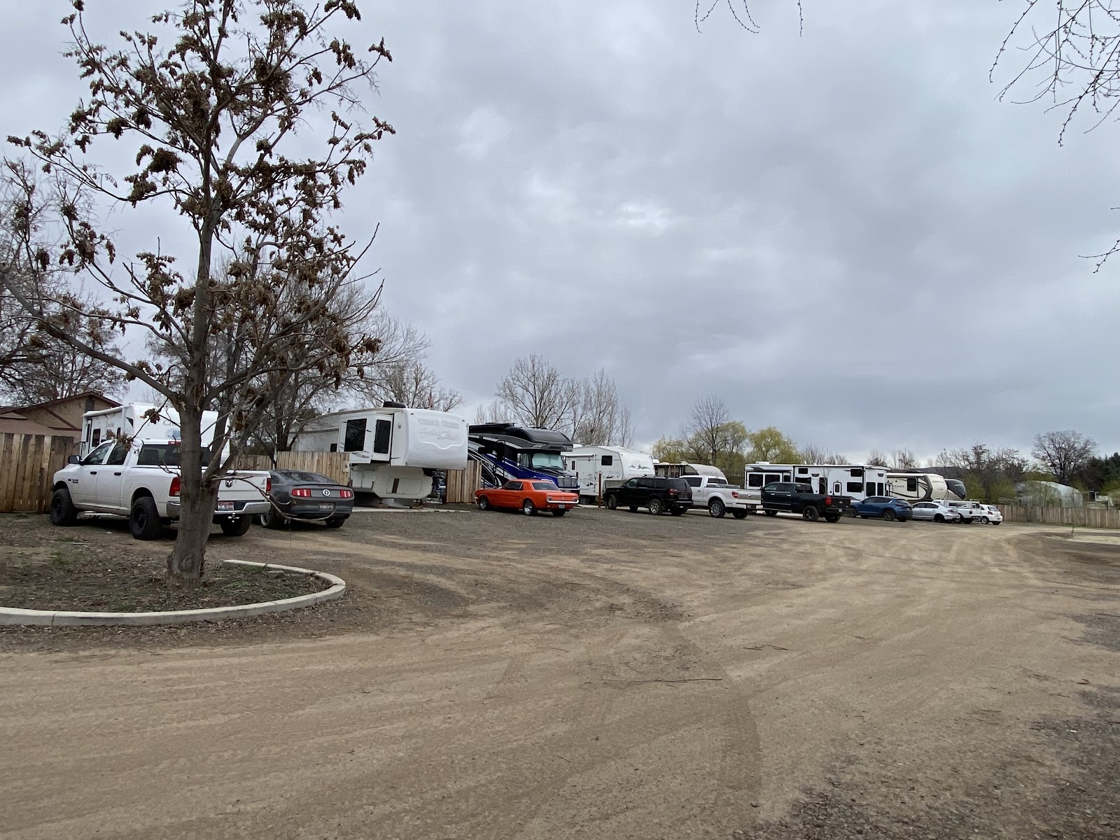 Emmett RV Park - Sapphire RV Park