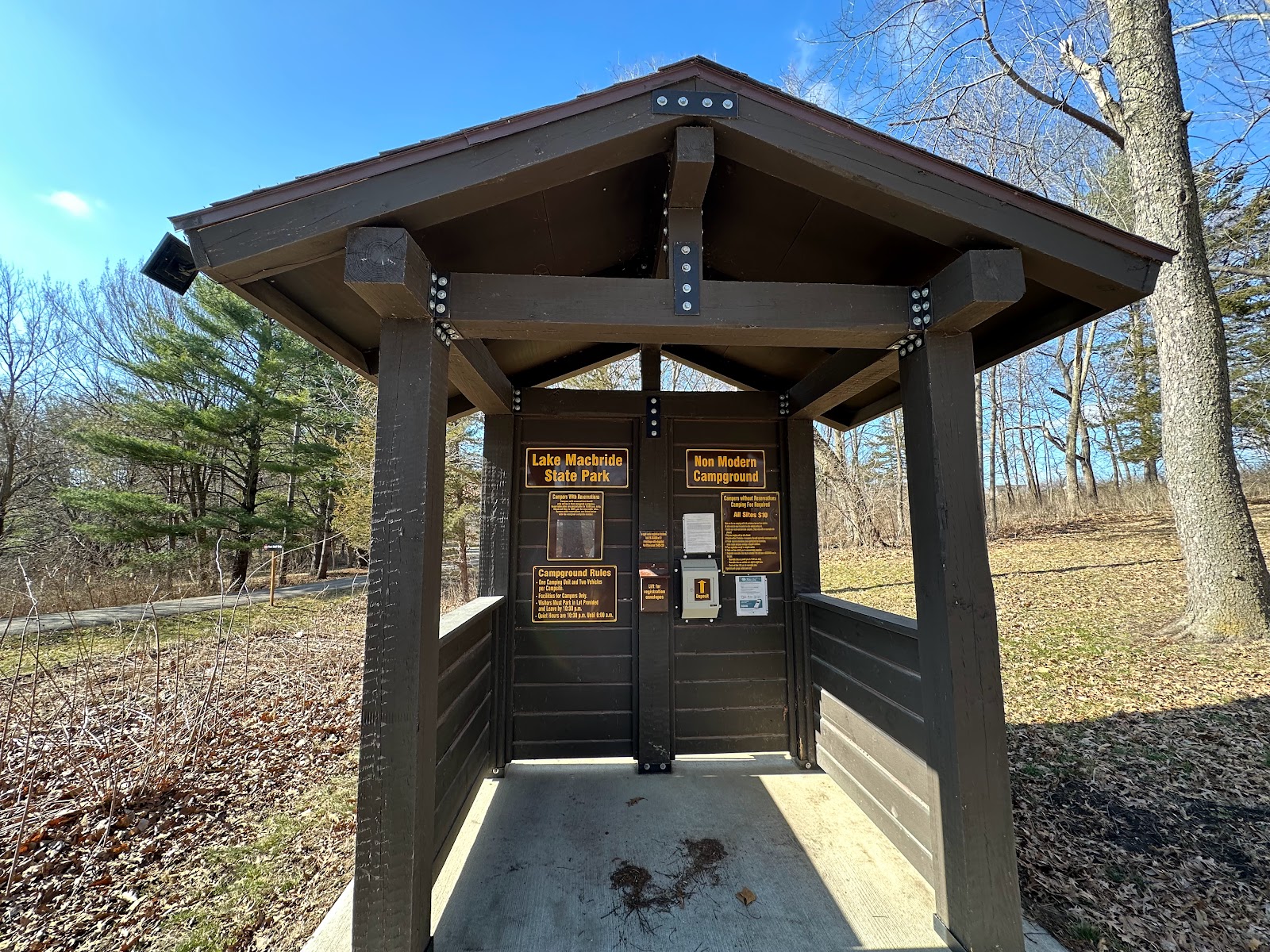 Lake Macbride Southern Campground