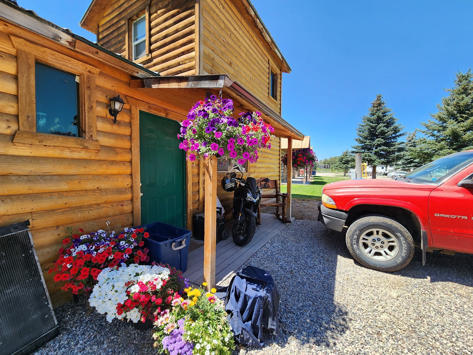 SnakeRiverHideout.com