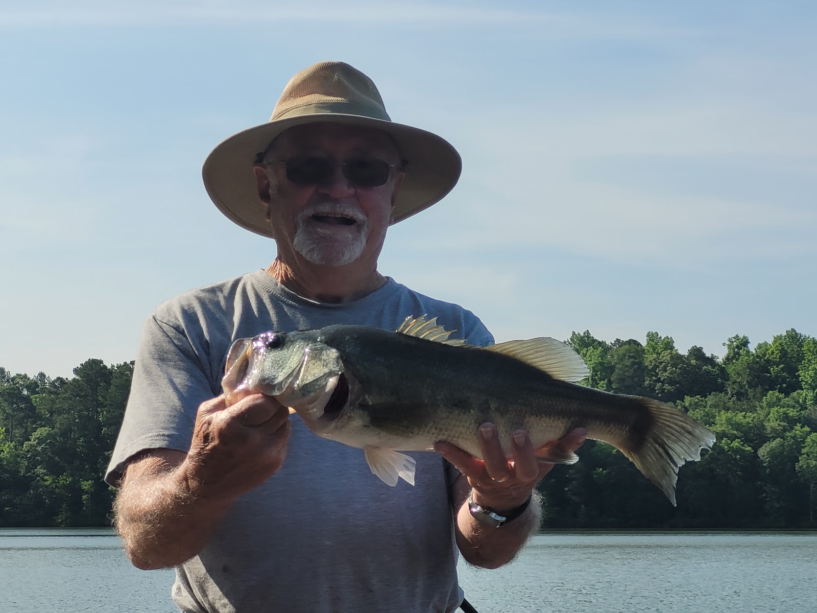 Pine-Der-Rosa Cabins & RV Rental