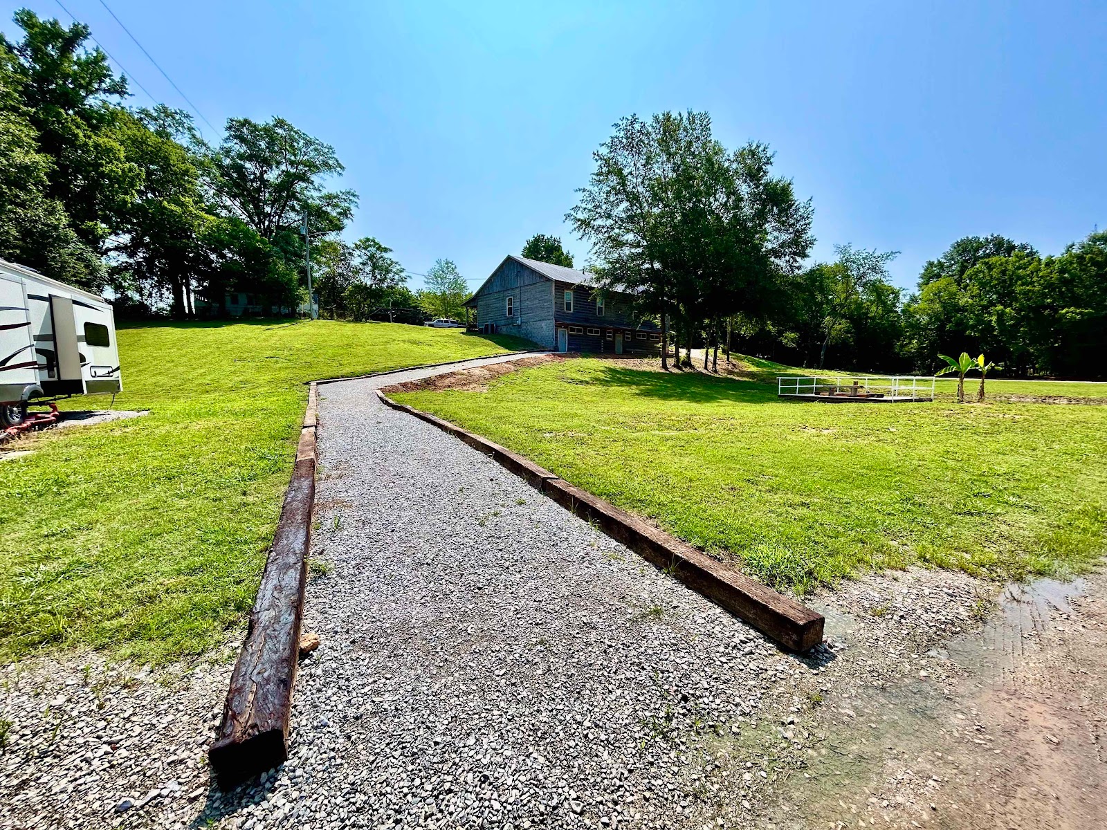 The Shoals Cottages & RV Park