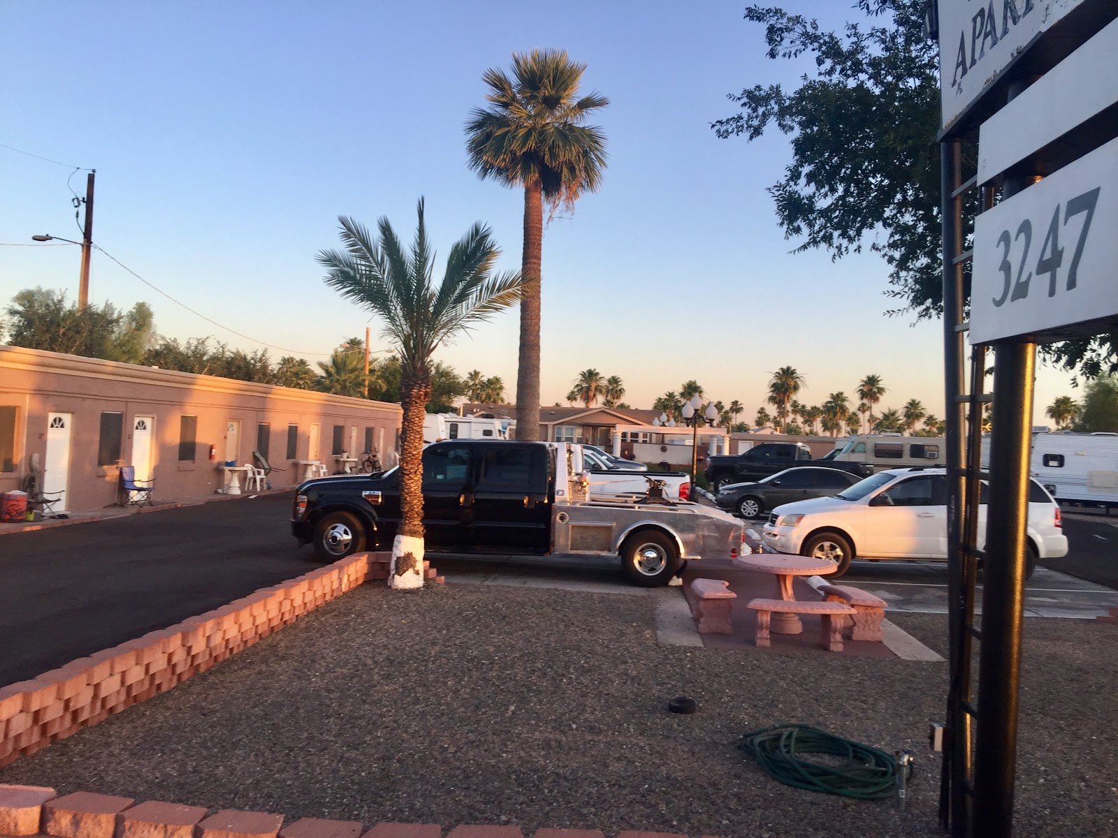 Krystle RV Park & Apartments