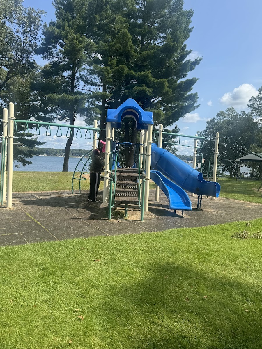 Wolf Lake Resort & Campground