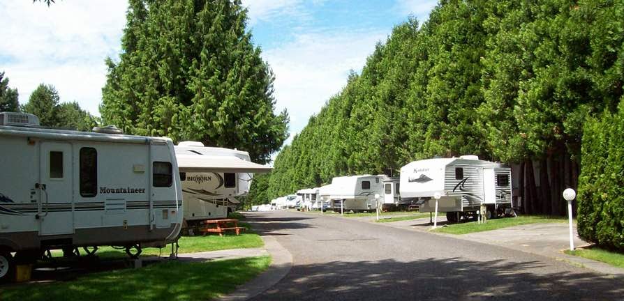 Rolling Hills Mobile Terrace & RV Park
