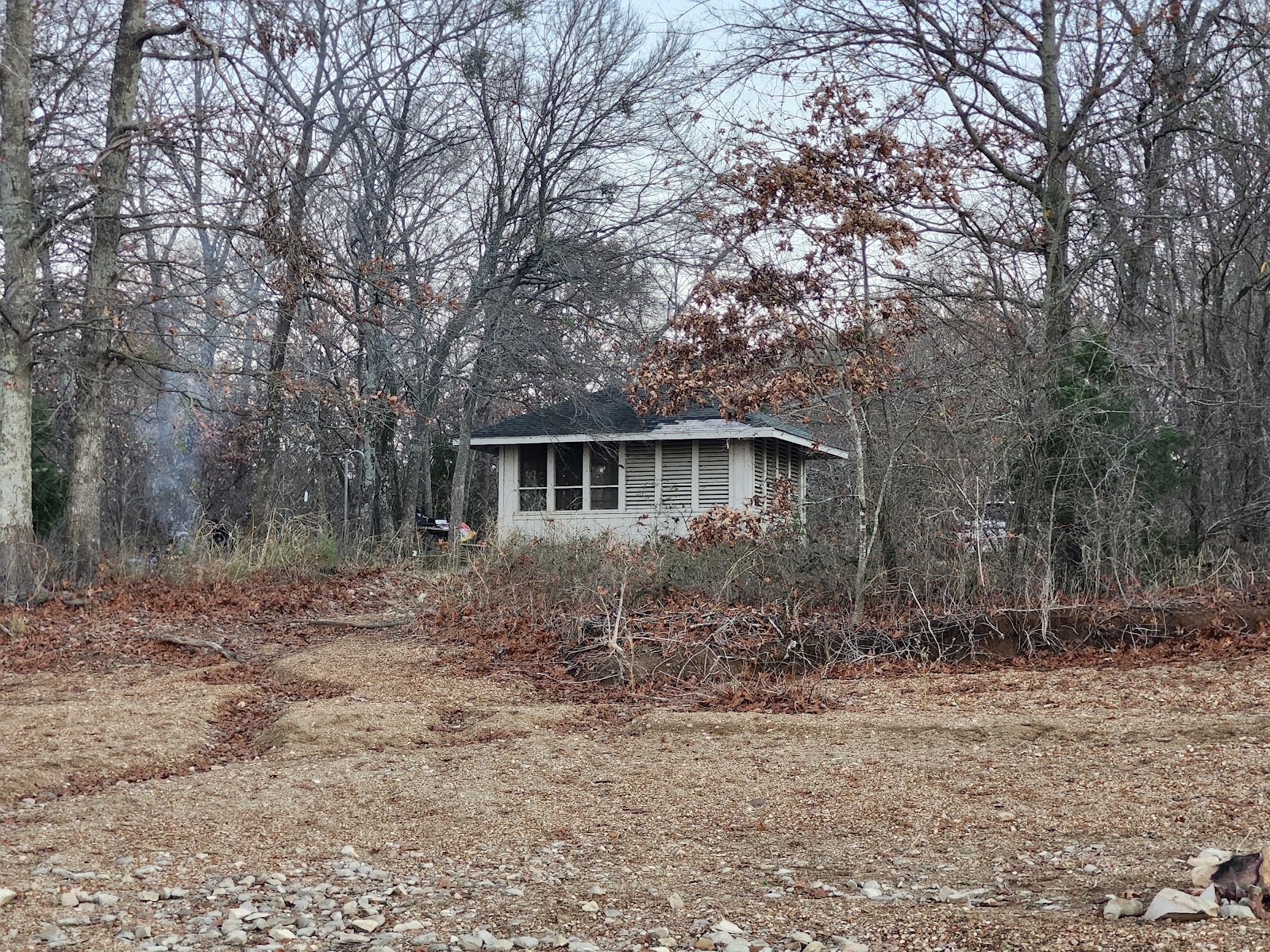 Eagle Point Screen Shelter Area