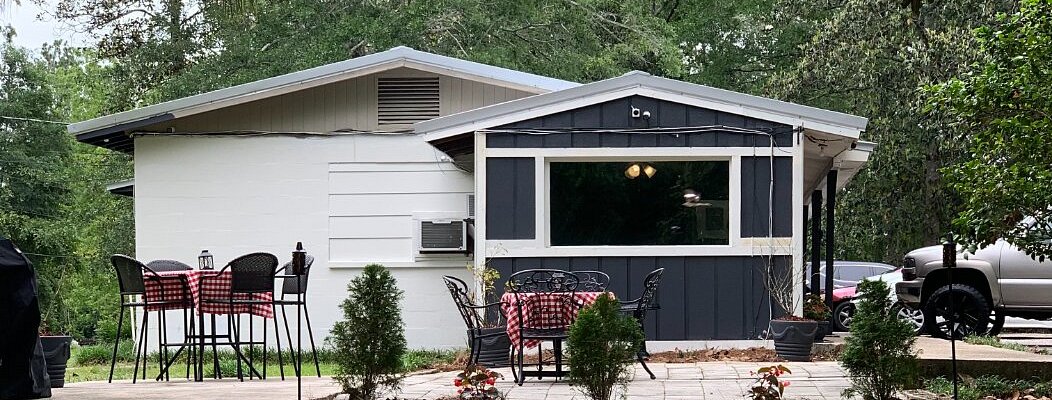 Graceville apartments & RV Park